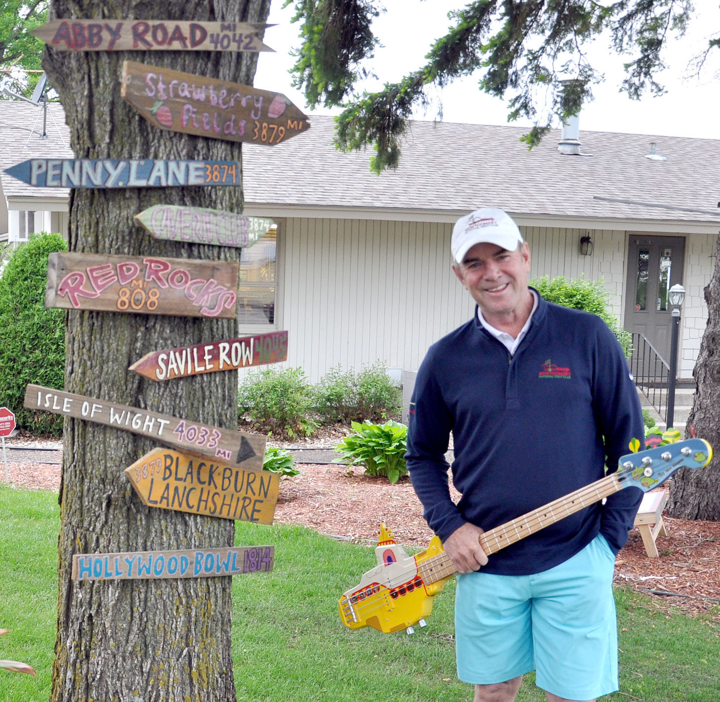 Montgomery golf signs